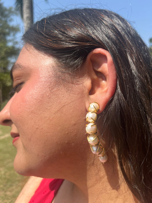 Mehr Hoops| Statement pearl earrings