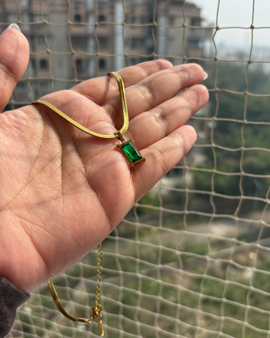 Esmeralda Pendant
