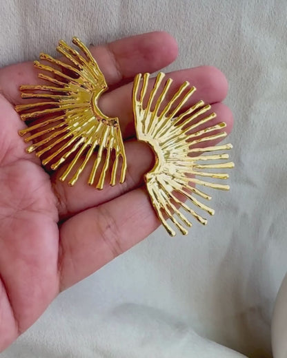 Jhilmil Earrings